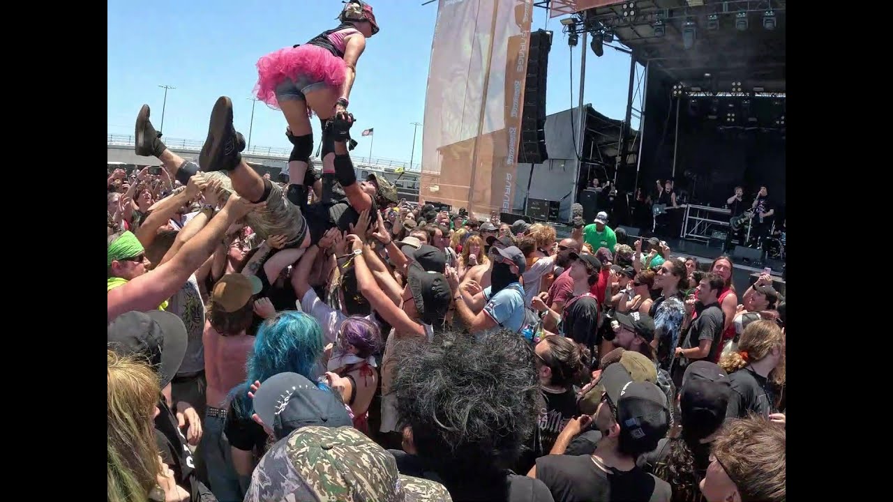I Set My Friends On Fire Live @ Welcome to Rockville 2025 Pit Cam 05-16-2025 Day 2