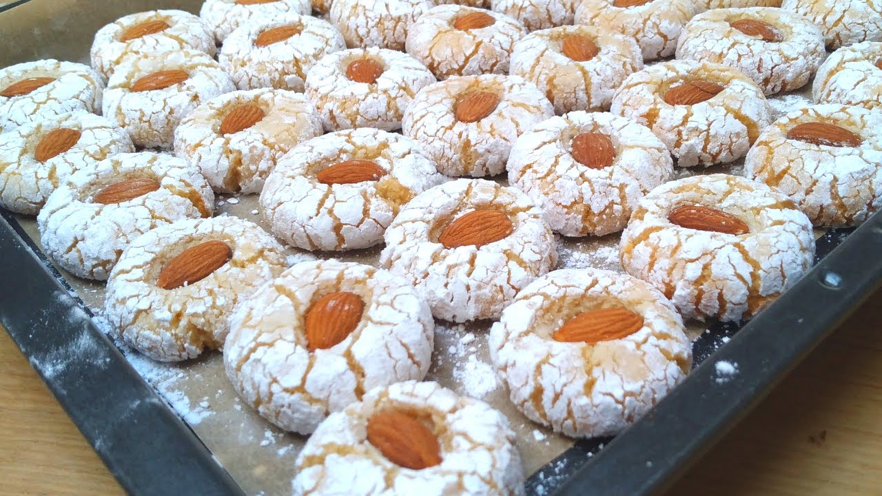 Recette des GHRIBA au amande🇲🇦recette facile et rapide a faire.