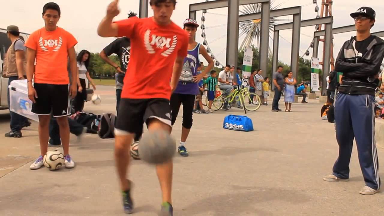 M3mo Vaz Freestyle Football Legend