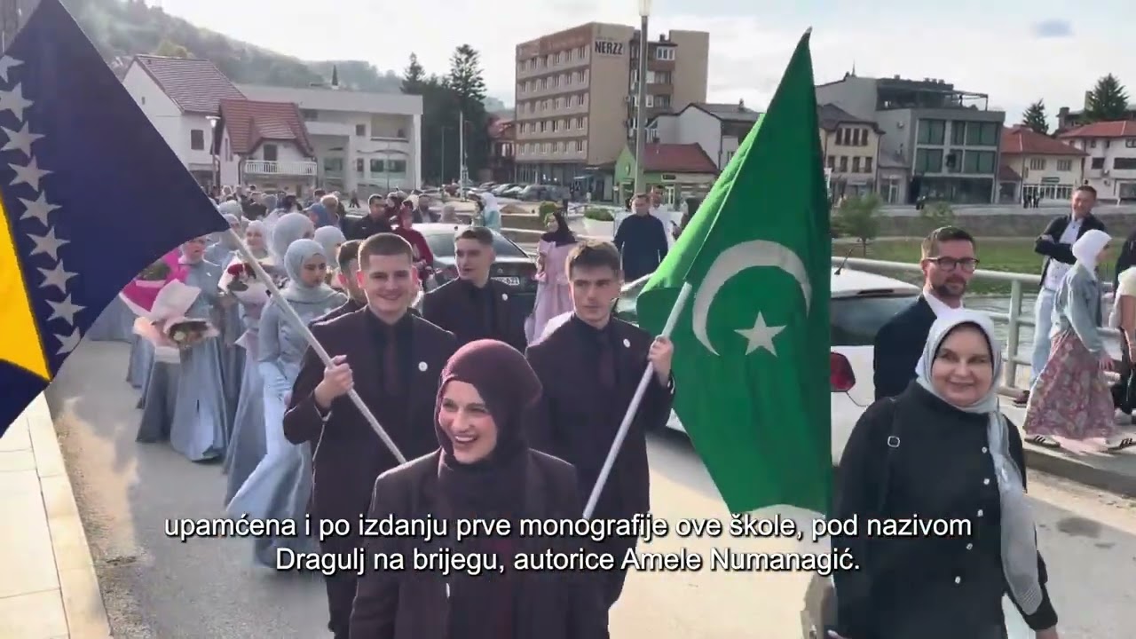SVEČANOM AKADEMIJOM, MEDRESA OSMAN EF. REDŽOVIĆ ISPRATILA JUBILARNU, 30. GENERACIJU MATURANATA