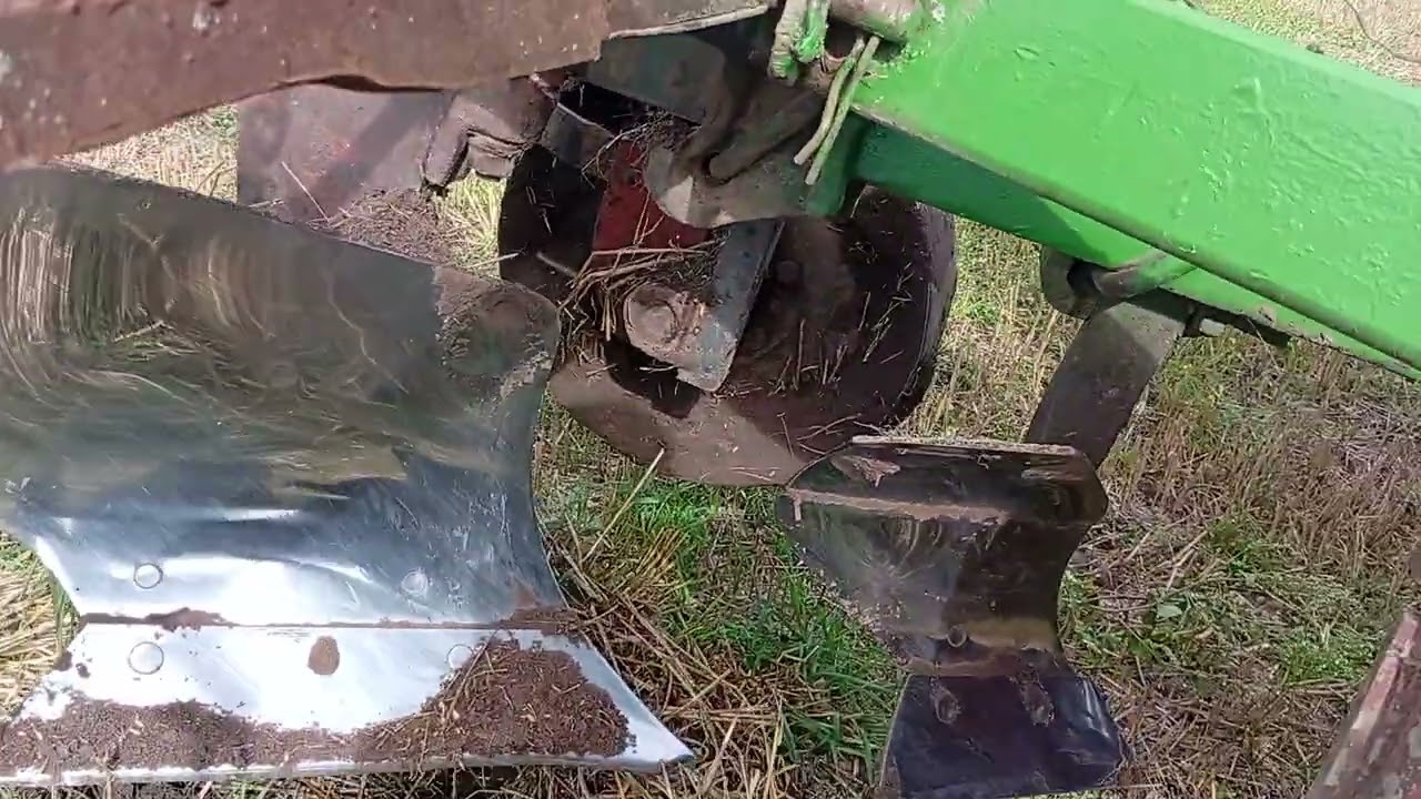 Пішла оранка під посів пшениці