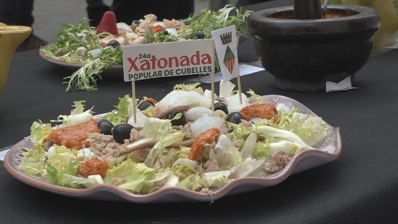 Cubelles celebra la 24a edició de la Xatonada popular