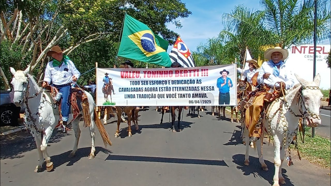 Jales SP/ tradicional cavalgada 