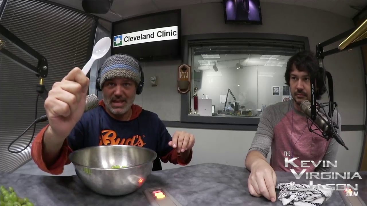 World Record Wednesday - Eating Grapes with a Plastic Spoon (04-29-2020)