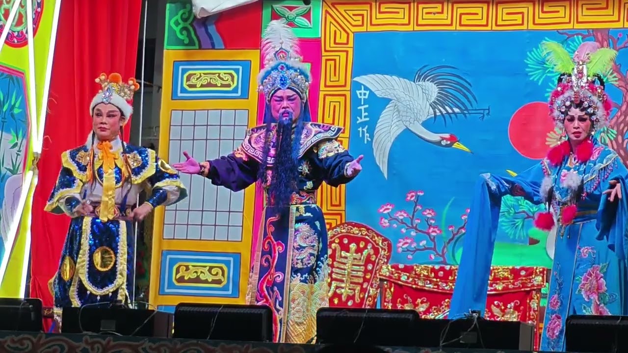 9月14日泰国老萬年興潮剧團于大山脚柔府村演出潮剧【四郎会母】