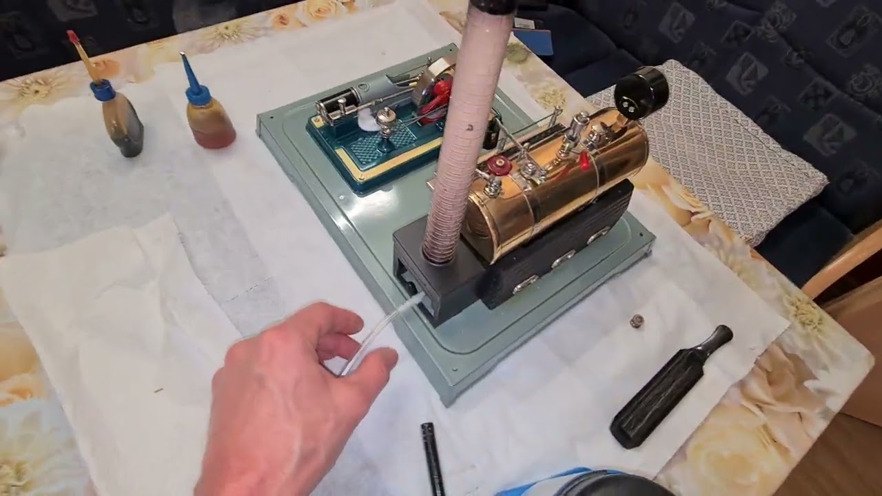Dampfmaschine Fleischmann 125/4 jetzt mit Druckbarometer