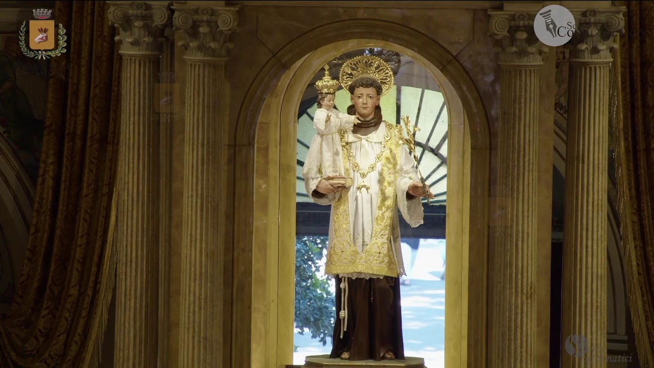 In diretta dalla Basilica di Sant'Antonio, l'estremo saluto a Martina Carbonaro