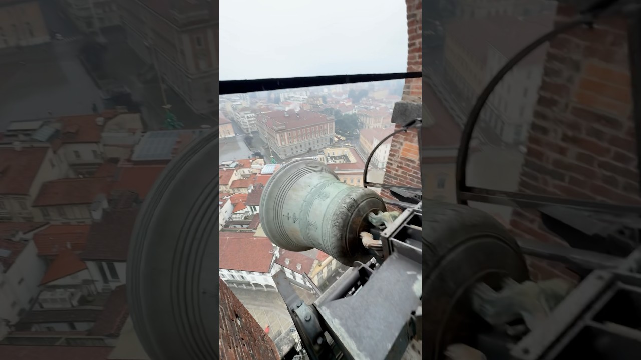 Il Maestoso Campanone del Duomo di Monza risuona nella solennit&agrave; Dell&rsquo;epifania #perte #campane