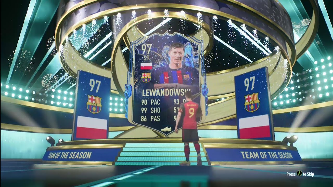 I packed TOTS Lewandowski on my first ever FIFA 23 pack.