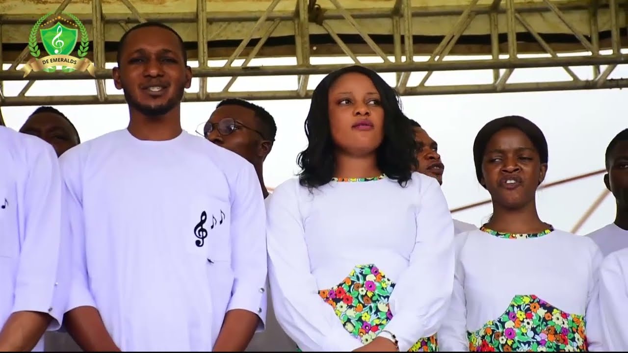 Dodimu by Yemi Akinpelu rendered by Multi-Award winning De Emeralds Choir during Aketi's burial