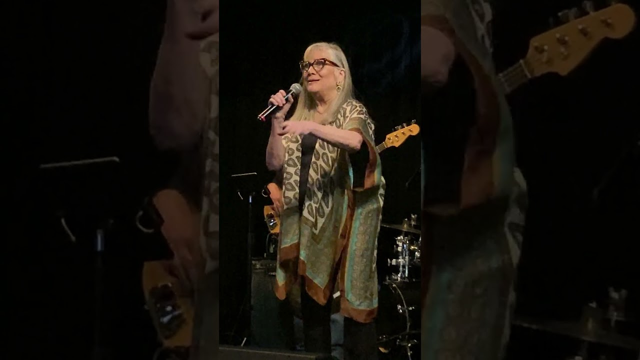 Michele Curtis Live