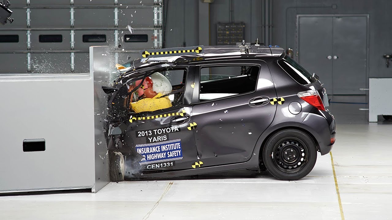 2013 Toyota Yaris hatchback driver-side small overlap IIHS crash test