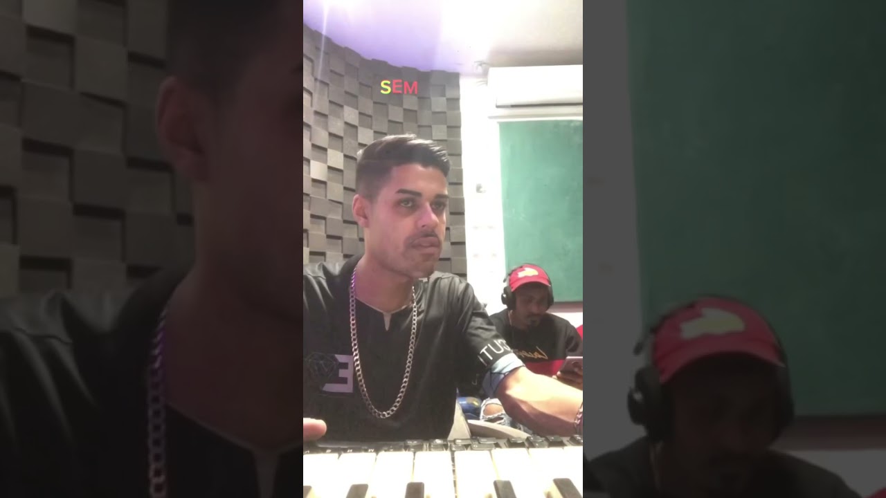 Pra quem tem d&uacute;vida de como &eacute; gravar uma m&uacute;sica 🎵 #funk #trap