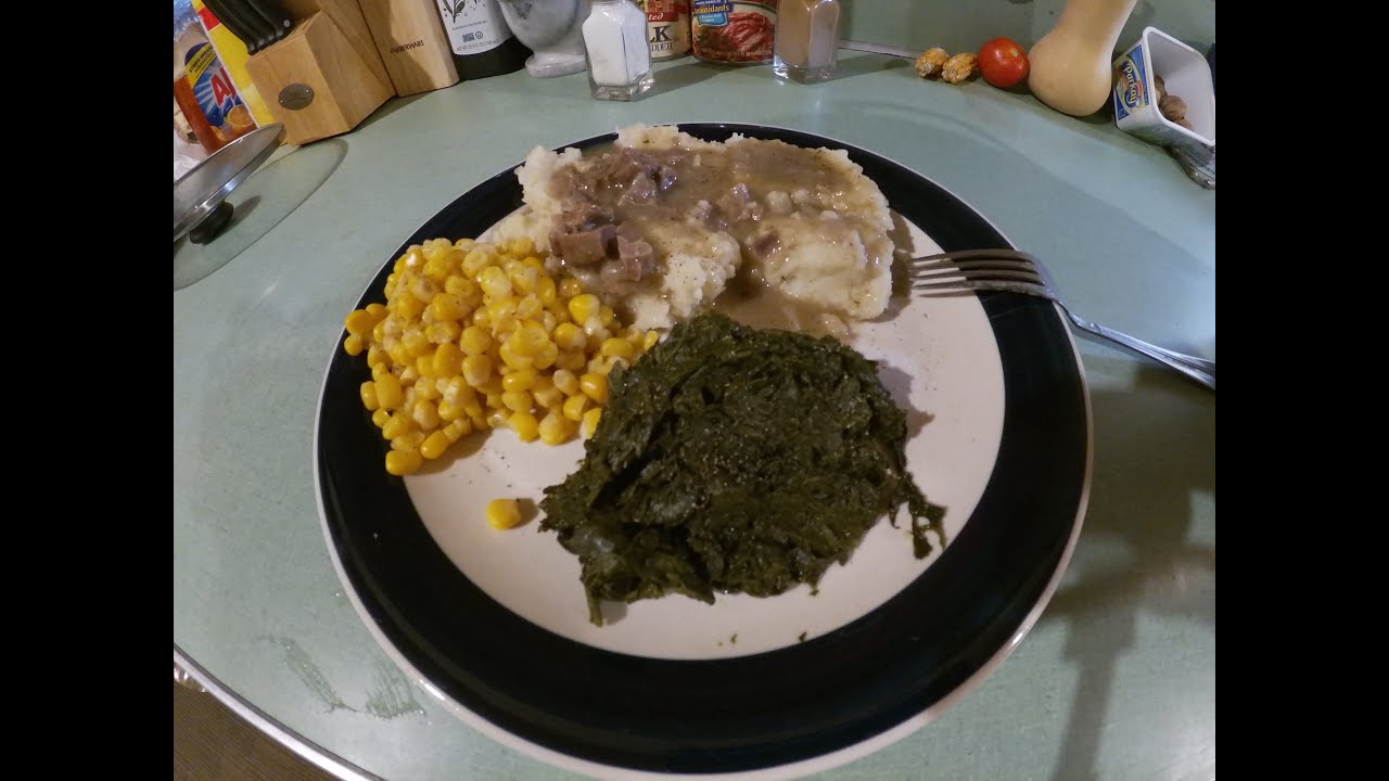 Southern Country Style Gizzards Gravy and Potatoes!