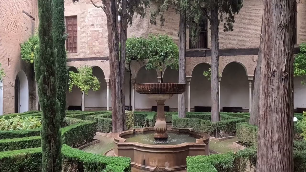 Paseo por la Alhambra de Granada 