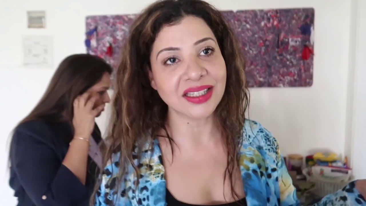 Sambhavna Seth getting her first VASTU with Dr Geetanjali