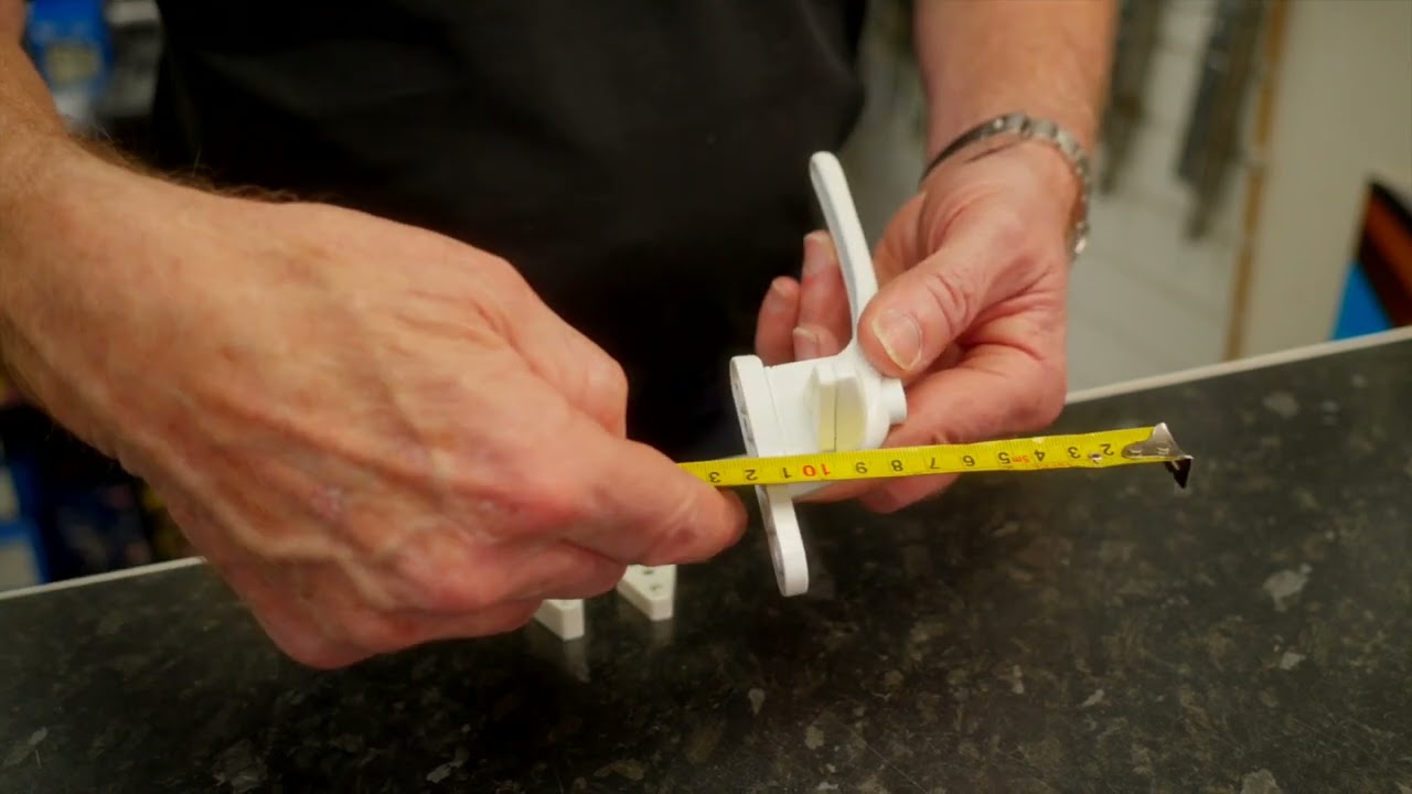 How To Measure a Cockspur Window Handle