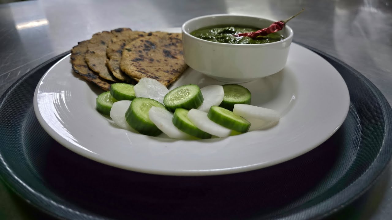 Recipe sarso ki saag makke ki roti So yummy 🍽