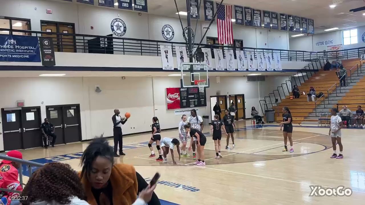 1st quarter of Crews Middle Vs Richards Middle 