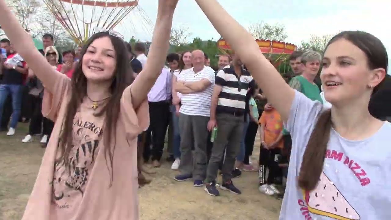 🔴 Posestra kod Goražda - Vesele cure kolo vode - Granje Bend - Bosanski teferič