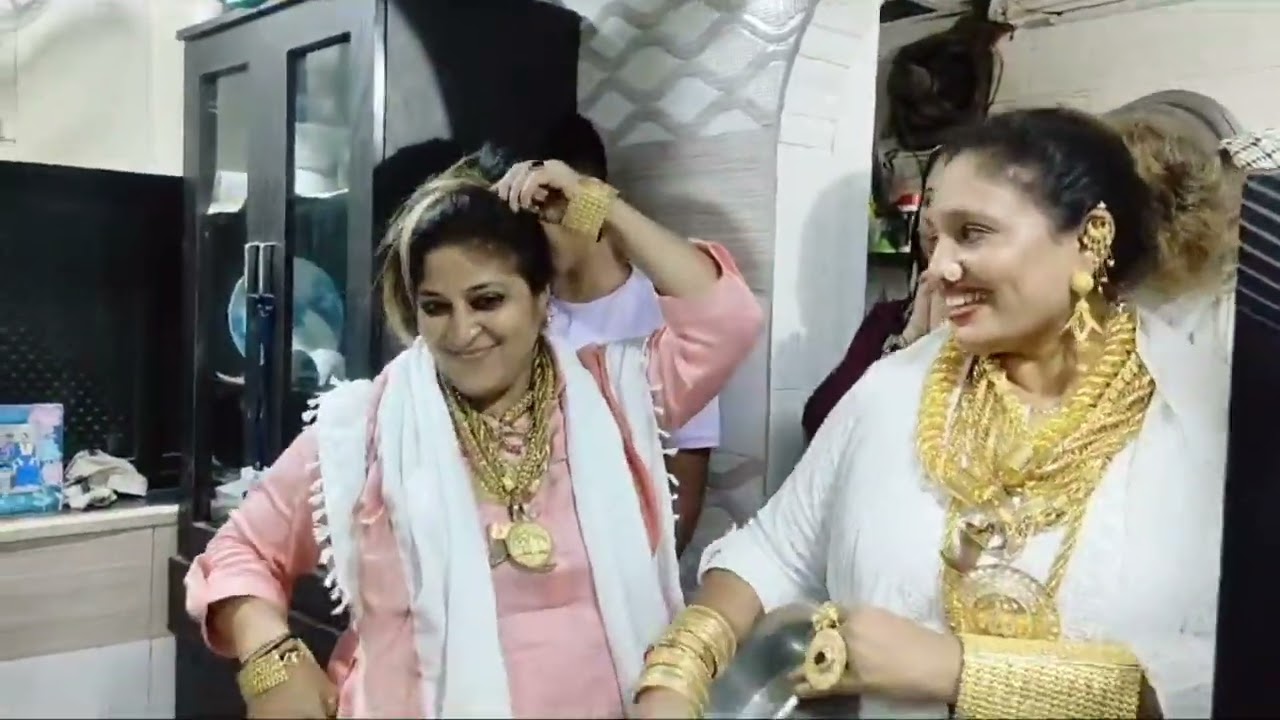 hamera edar ek se ek model hai😅😅😅
