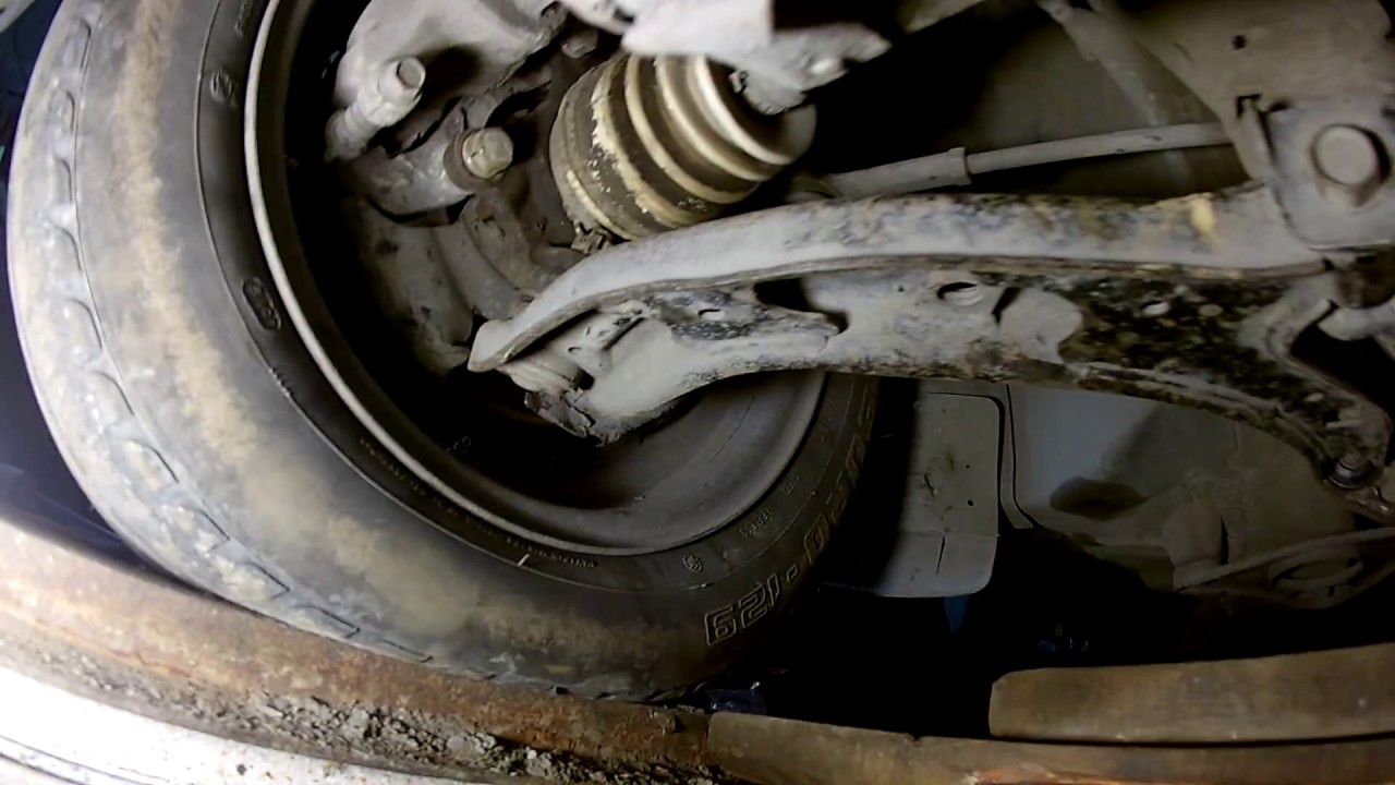 Замена сайлентблоков на Nissan Sunnny