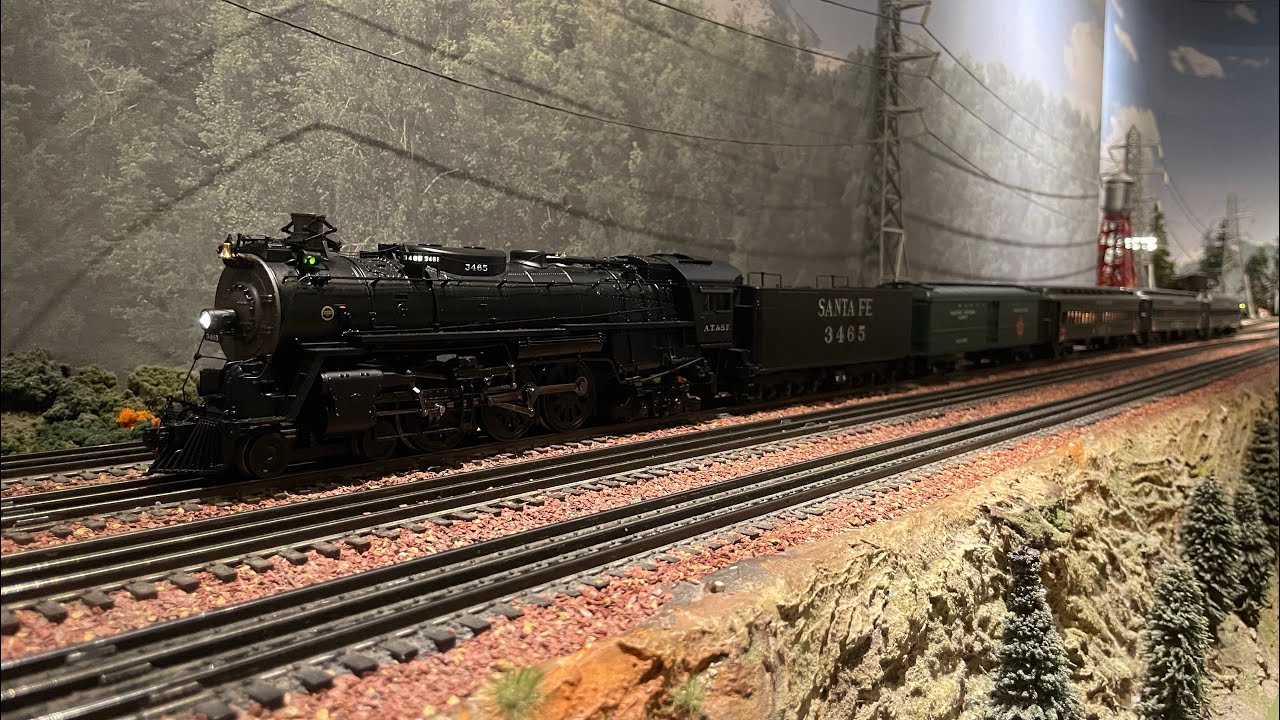 MTH Premier Santa Fe Super Hudsons