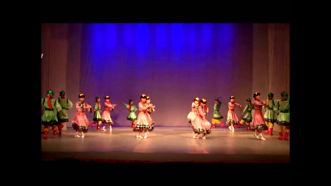 Mongolian Music and Dance collage Fourth grade. 2013.