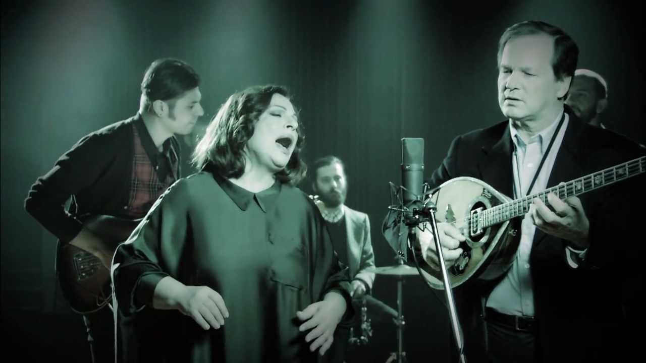 Χάρις Αλεξίου - Η πρώτη αγάπη - Official Music Video