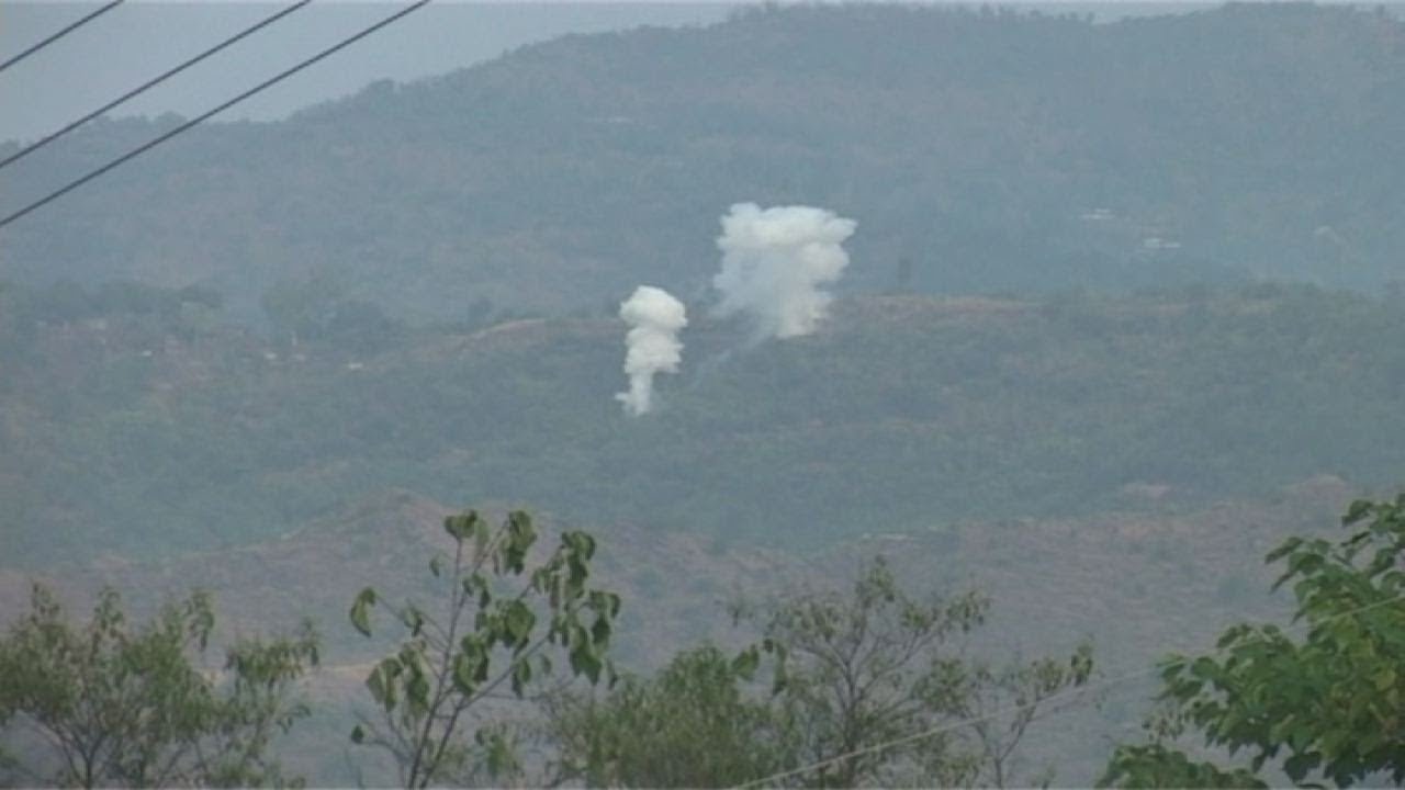 Pak again starts firing along LoC in Poonch