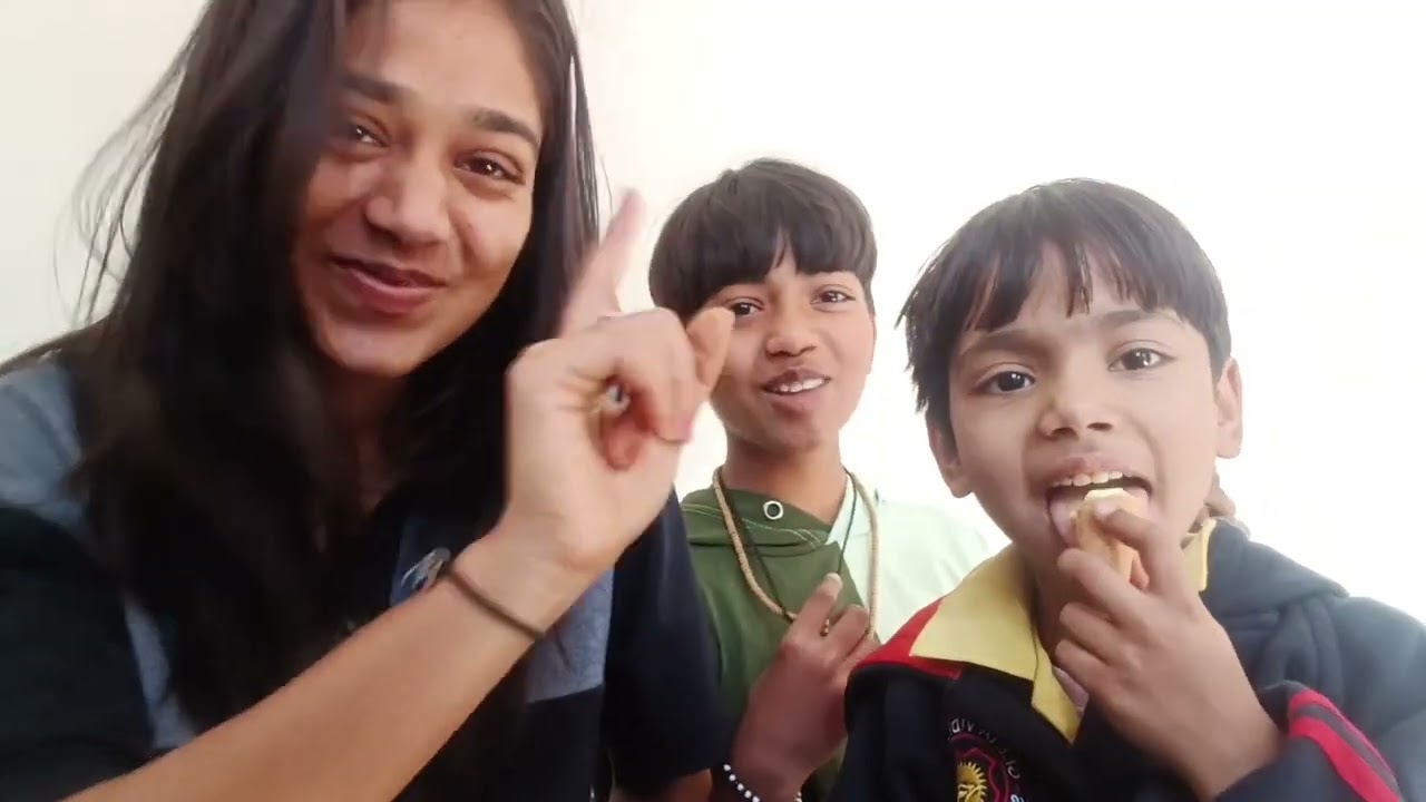 Aaj Ka Din – Mehnat, Muskaan Aur Positive Vibes 💪🌸