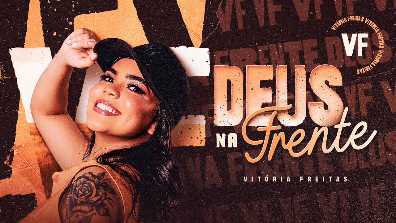 DEUS NA FRENTE - Vitória Freitas (Clipe Oficial)