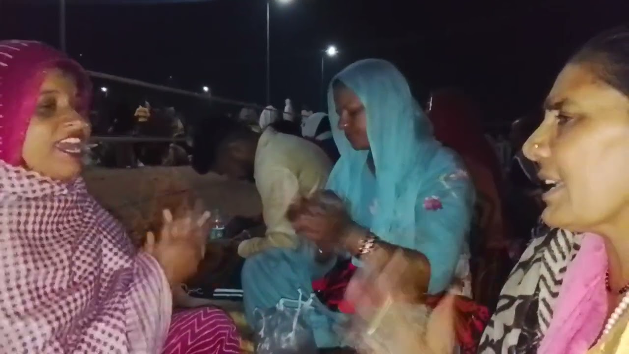 राधे राधे रटू चले आयेंगे बिहारी।😍❤️🌹🥰💕💕🙏🥳😘😘 भजन By Saroj nain in Vrindavan।