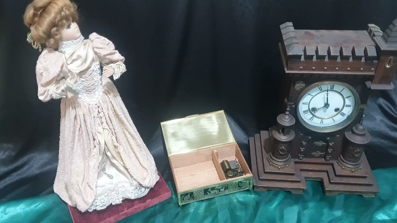 Music box playing Horst-Wessel-Lied
