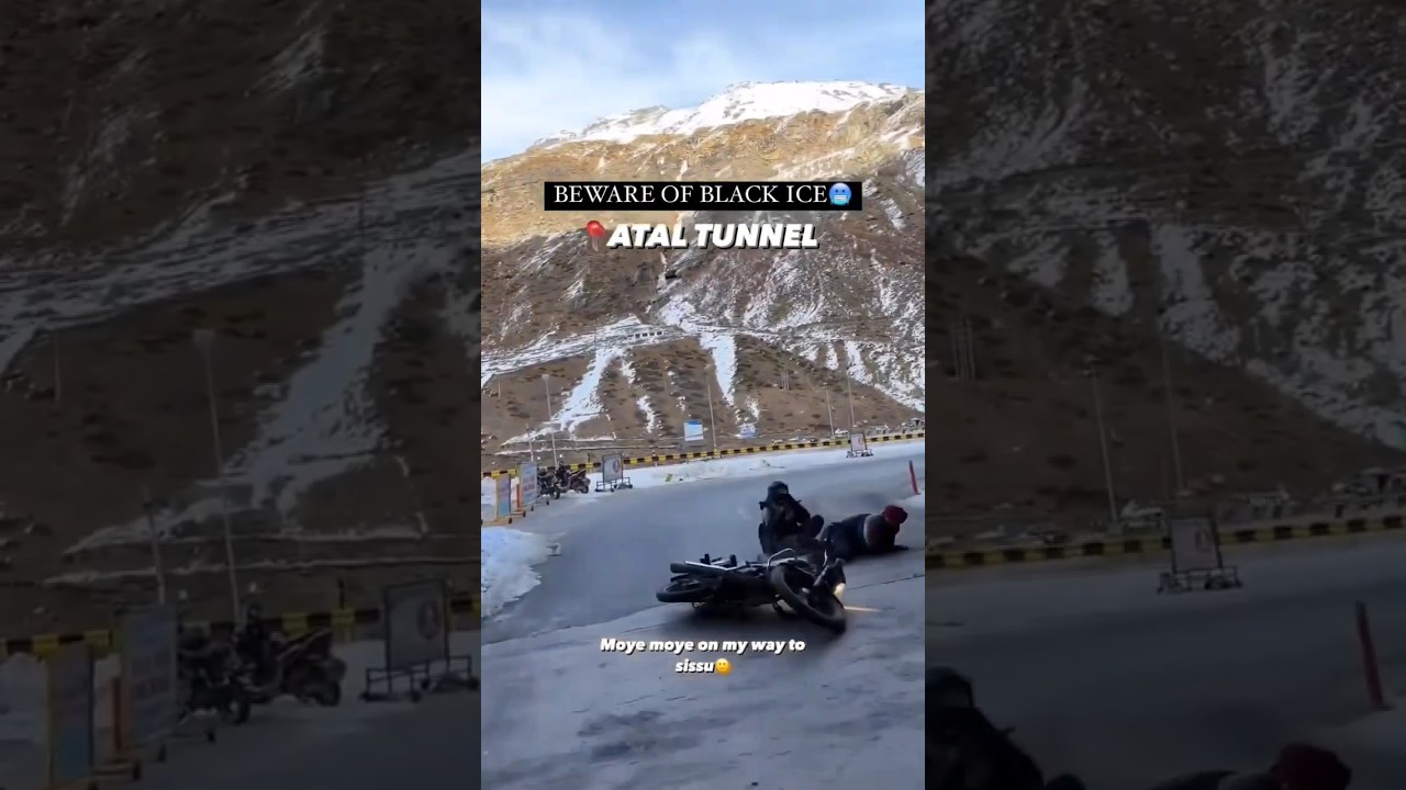black ice bike Accident in Atal tunnel manali ।। 