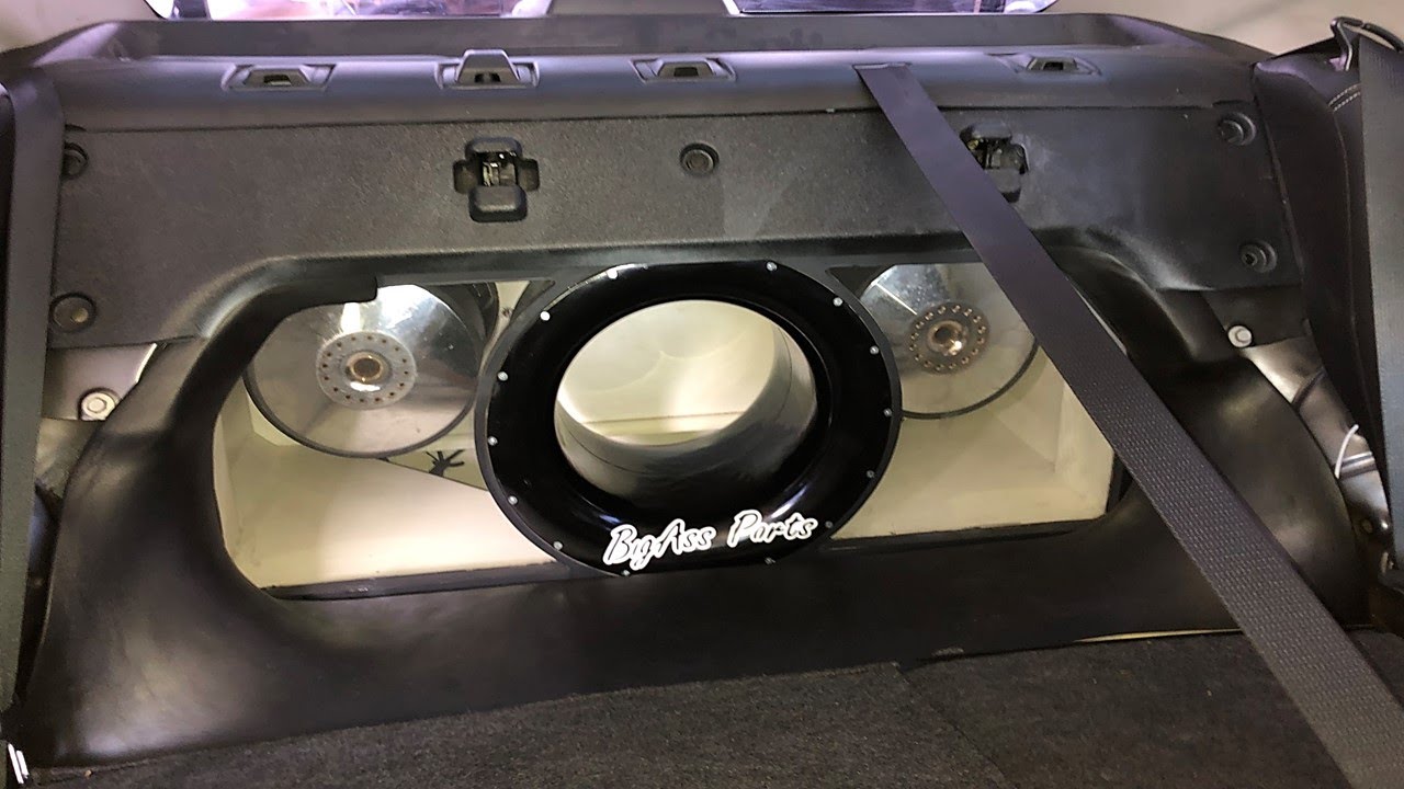 PLEXIGLASS 12S TRUNK BUILD TEARING THE CAR APART!