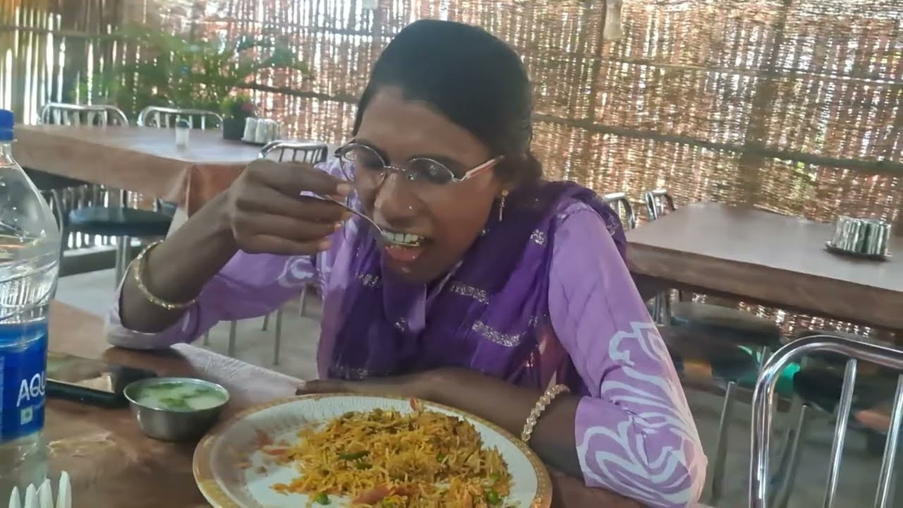 #khana #khane #gaye #resturant #relax #hotel ka #funny #conversation #youtube #vlog #video 