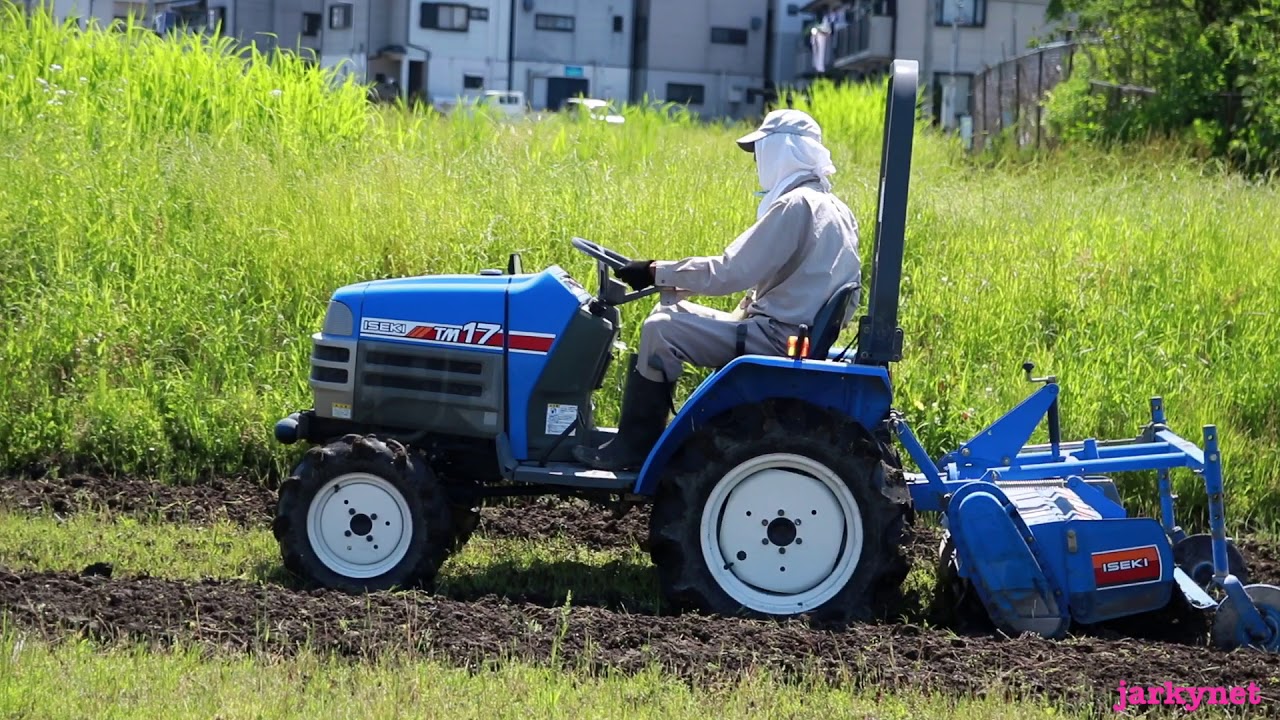 【働くクルマ動画】working vehicle イセキ トラクター Japanese agriculture tractor