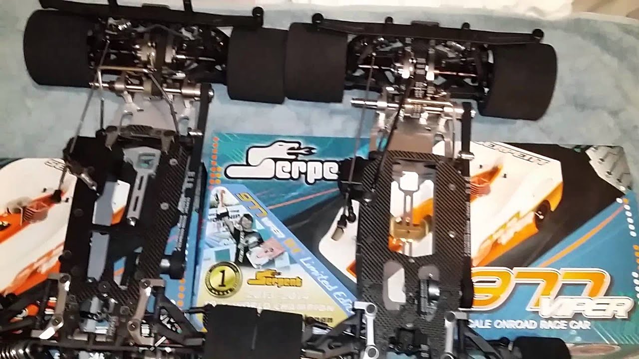 Serpent 977evo vs 977wc   fresh build  gizmobuilt