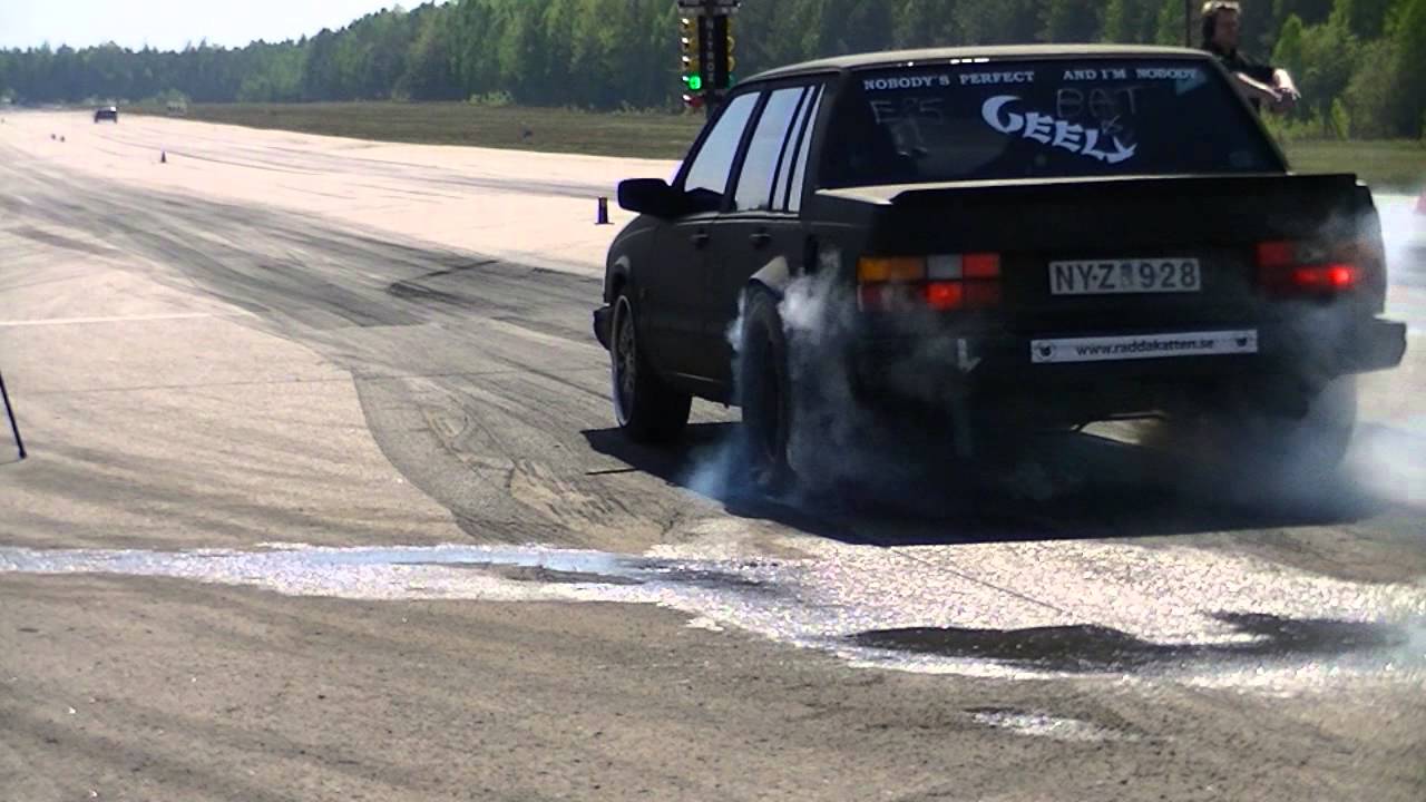 Svarta Faran MaxxTuning Volvo 740 T5 Beats Nissan Skyline! info in description!