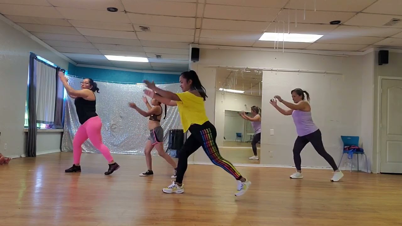 Zumba  Yo soy sexy ( electro ) #zumba #zumbafitness #ejercicio #ejercicioencasa #sigueme