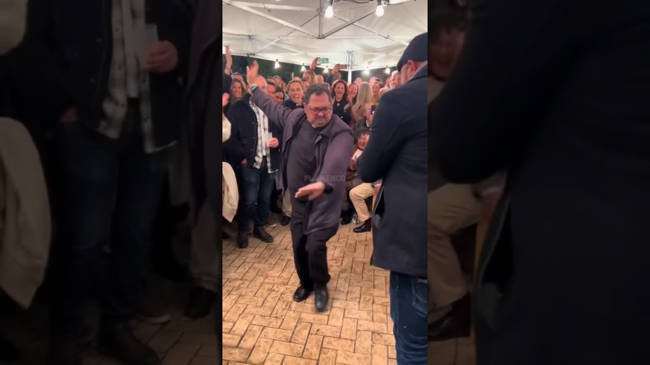 &iexcl;&iexcl;HASTA EL CURA BAILA POR BULER&Iacute;AS EN JEREZ!! 👏 &bull; #flamenco24h #flamenco24horas