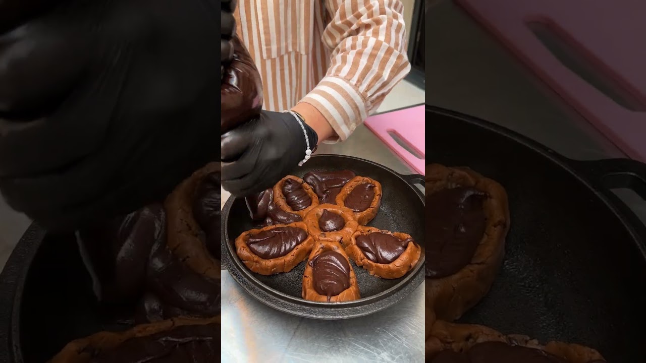 Floral Brookie! A floral twist on your favorite brookie 🌼🍪