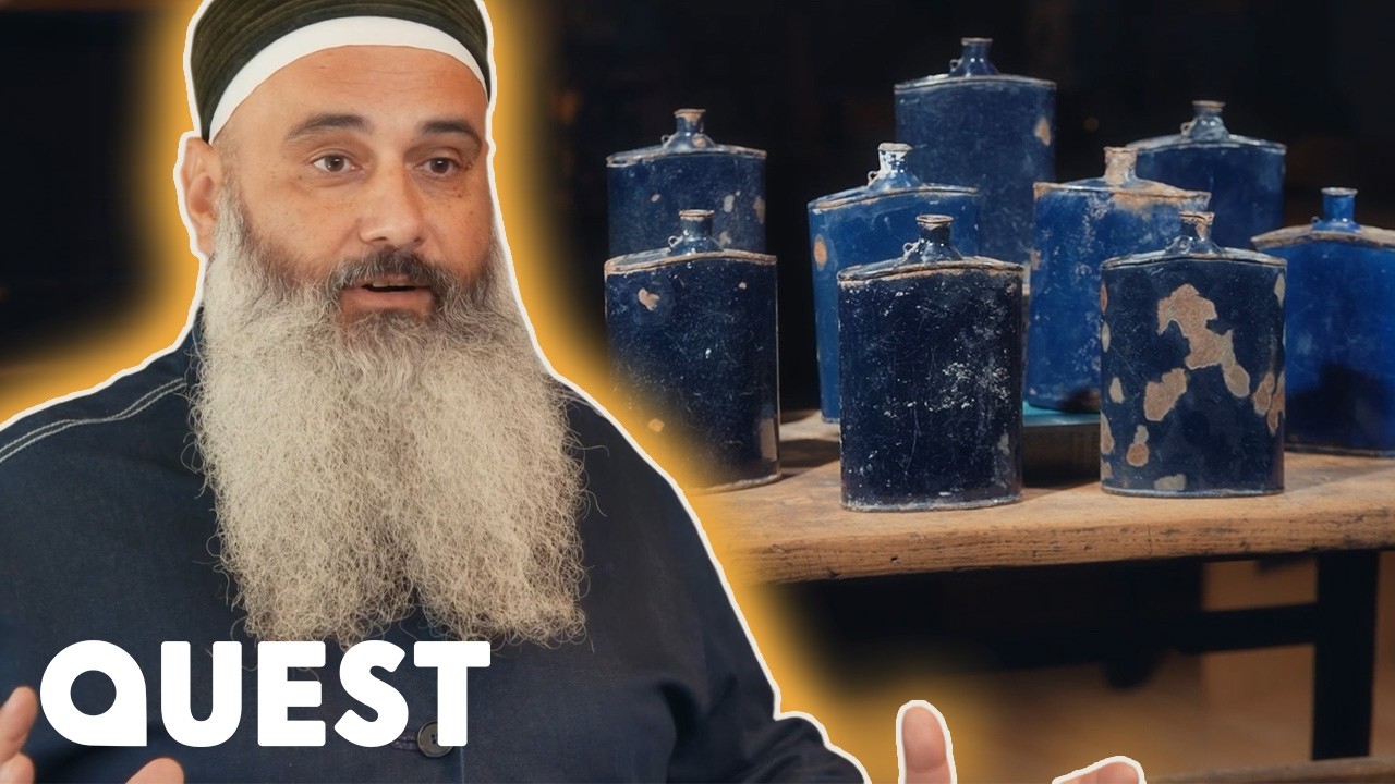 Serkan Negotiates A Batch Of Vintage Indian Army Flasks | Salvage Hunters