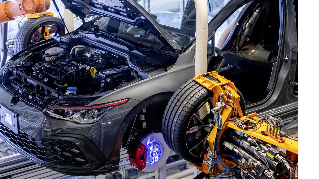 Производство Volkswagen Golf 8: экскурсия по заводу в Вольфсбурге