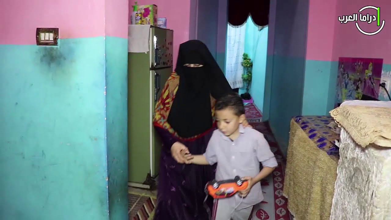 امراه تفعل شئ خطير مع ابنها فى الحمام حذرنا منه الرسول ! لن تصدق ماذا فعلت