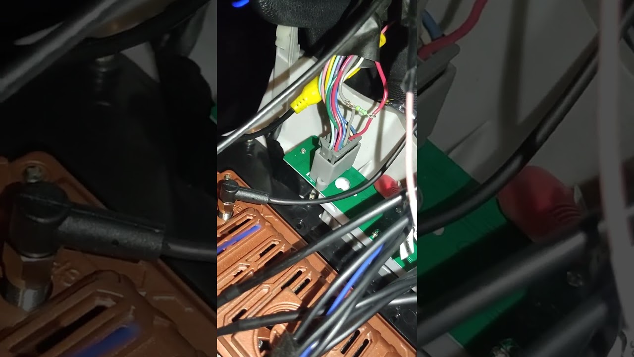 B1489 luz de air bag luego de instalar radio genérico outlander SPORT bolsa de aire