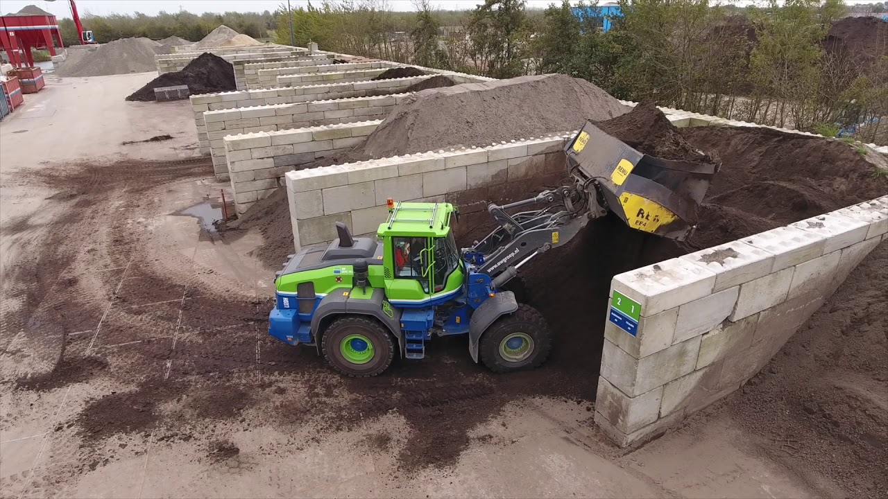 Aw grondstoffen. Volvo L120H. remu. Dopstsad hybrid 620m. Sennebogen 835m