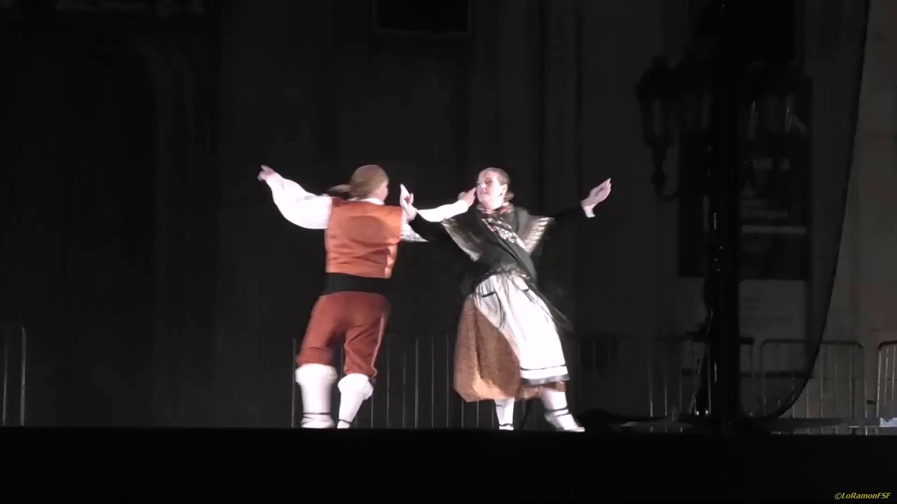 Ballada de festa major amb l’Esbart Santa Tecla. 18 09 2019