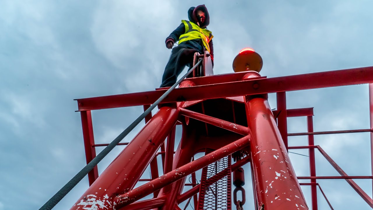 Edge Of London (150m)